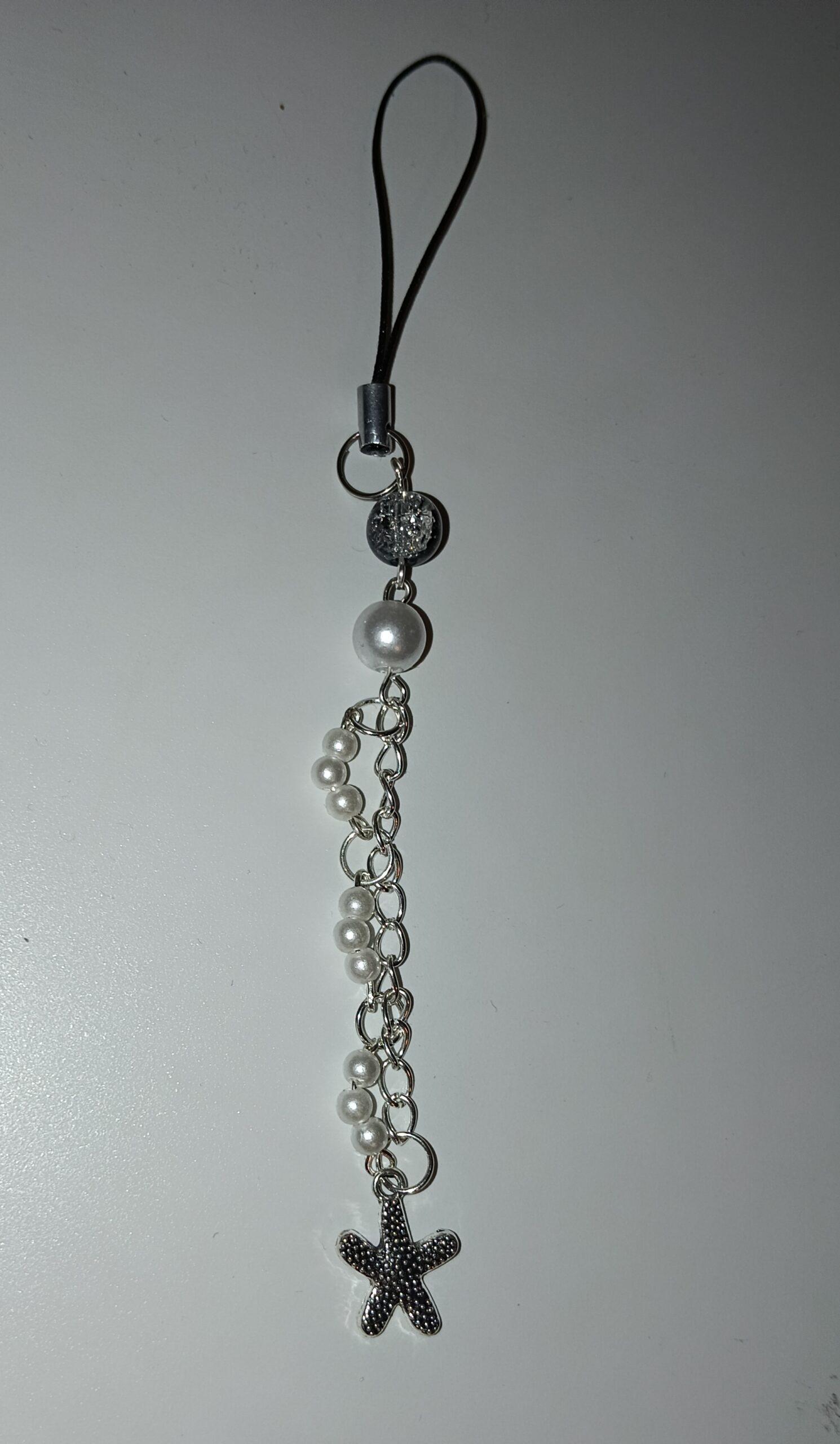 IMG_20251221_205946 Zawieszka do telefonu-prezent do ozdoby dla każdego - obrazek 1